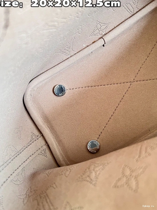VUITTON LOUIS BLOSSOM PM 0819